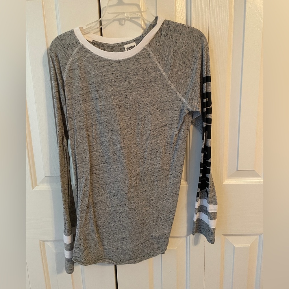 Victoria’s Secret Pink small long sleeve t-shirt